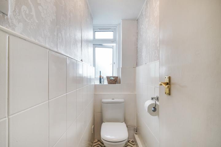 			2 Bedroom, 1 bath, 1 reception Flat			 West End Lane, West Hampstead